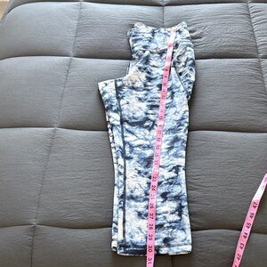 Livi Active Cloudy Blue Capris